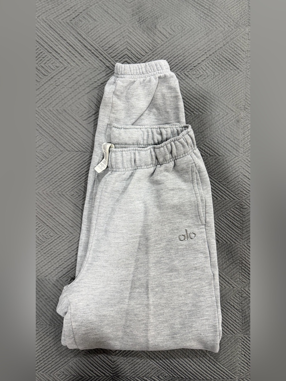 ALO Light Gray Accolade Sweat Joggers - Pull-On Athletic Pants Small